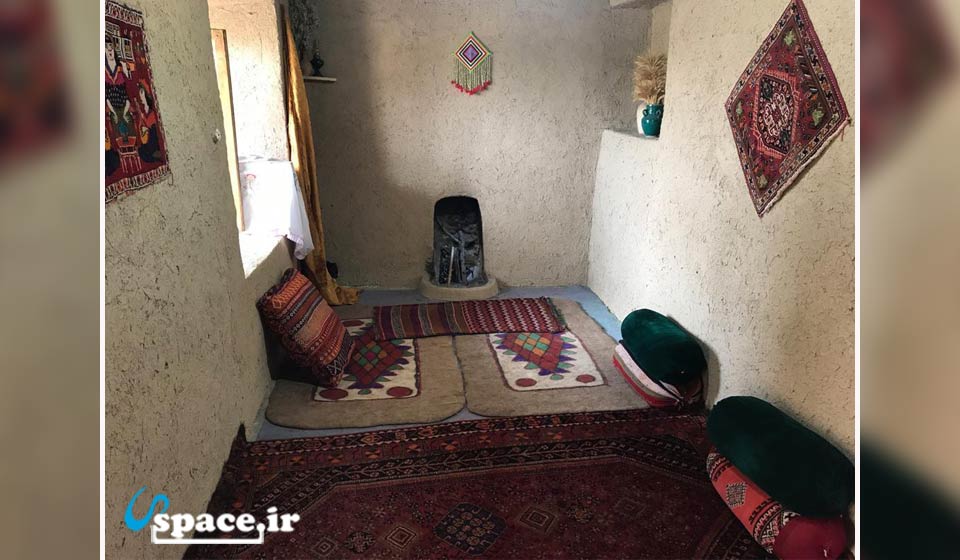 نمایی زیبا از اتاق سنتی اقامتگاه بوم گردی سرای هما - سپیدان - روستای سرتلی